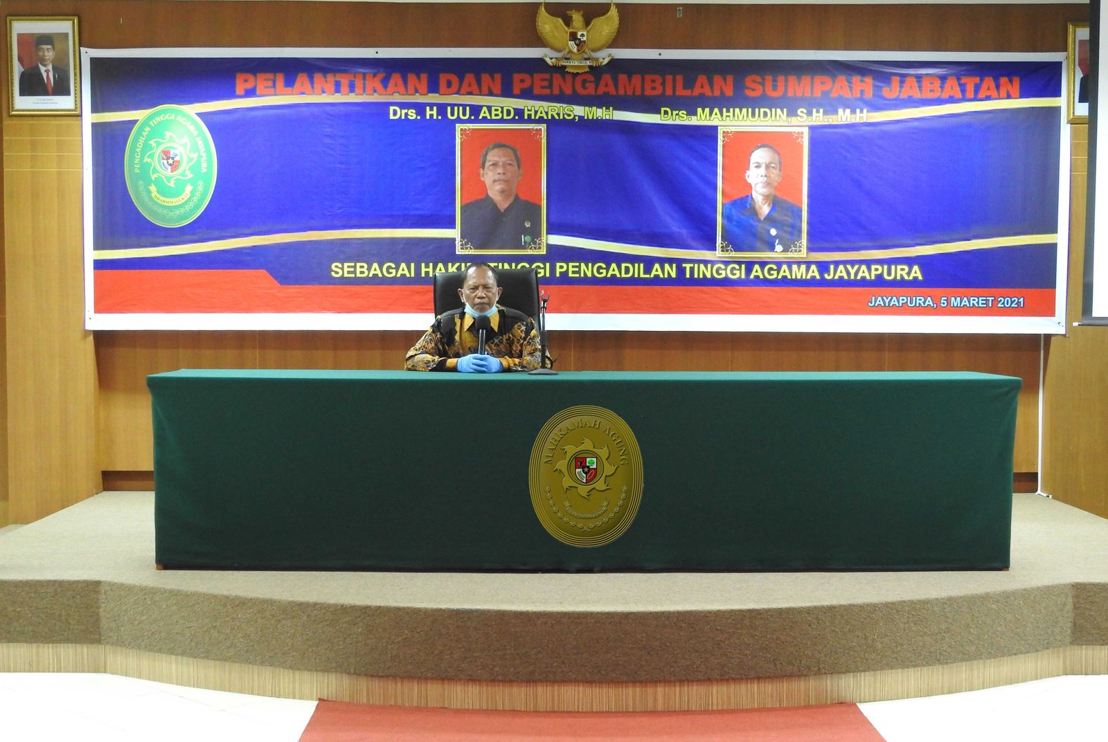hakim2.jpg